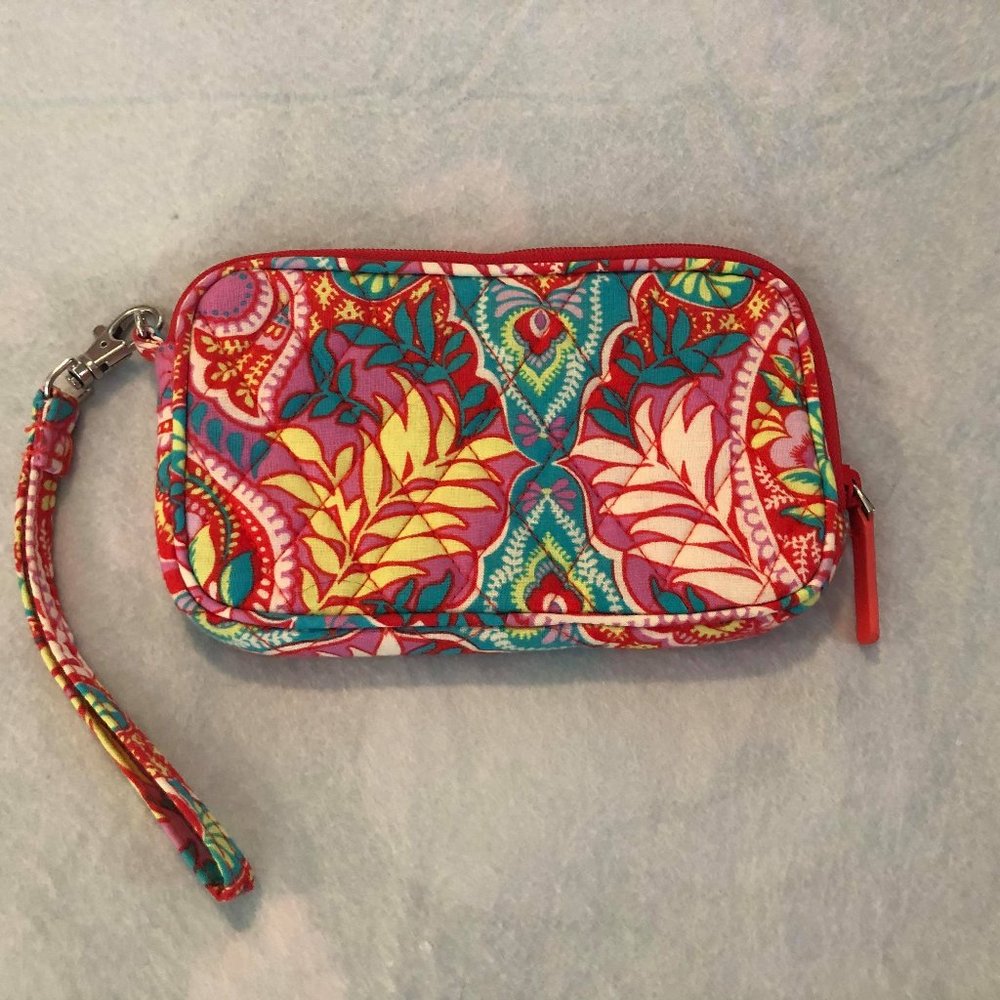 Vera Bradley Zip Around Wristlet retired print